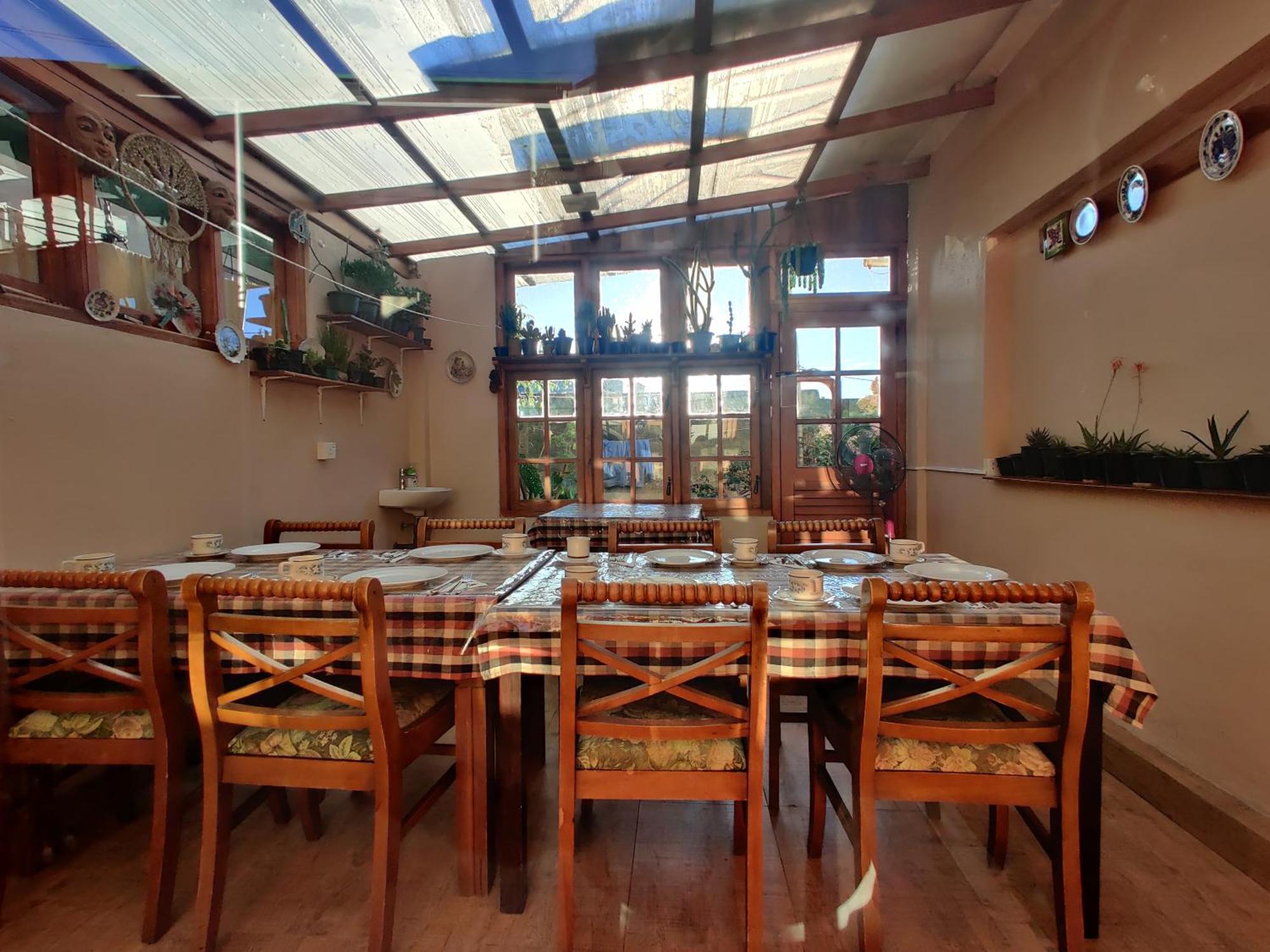 Carnation Rest Ξενοδοχείο Νουβάρα Ελίγια Εξωτερικό φωτογραφία