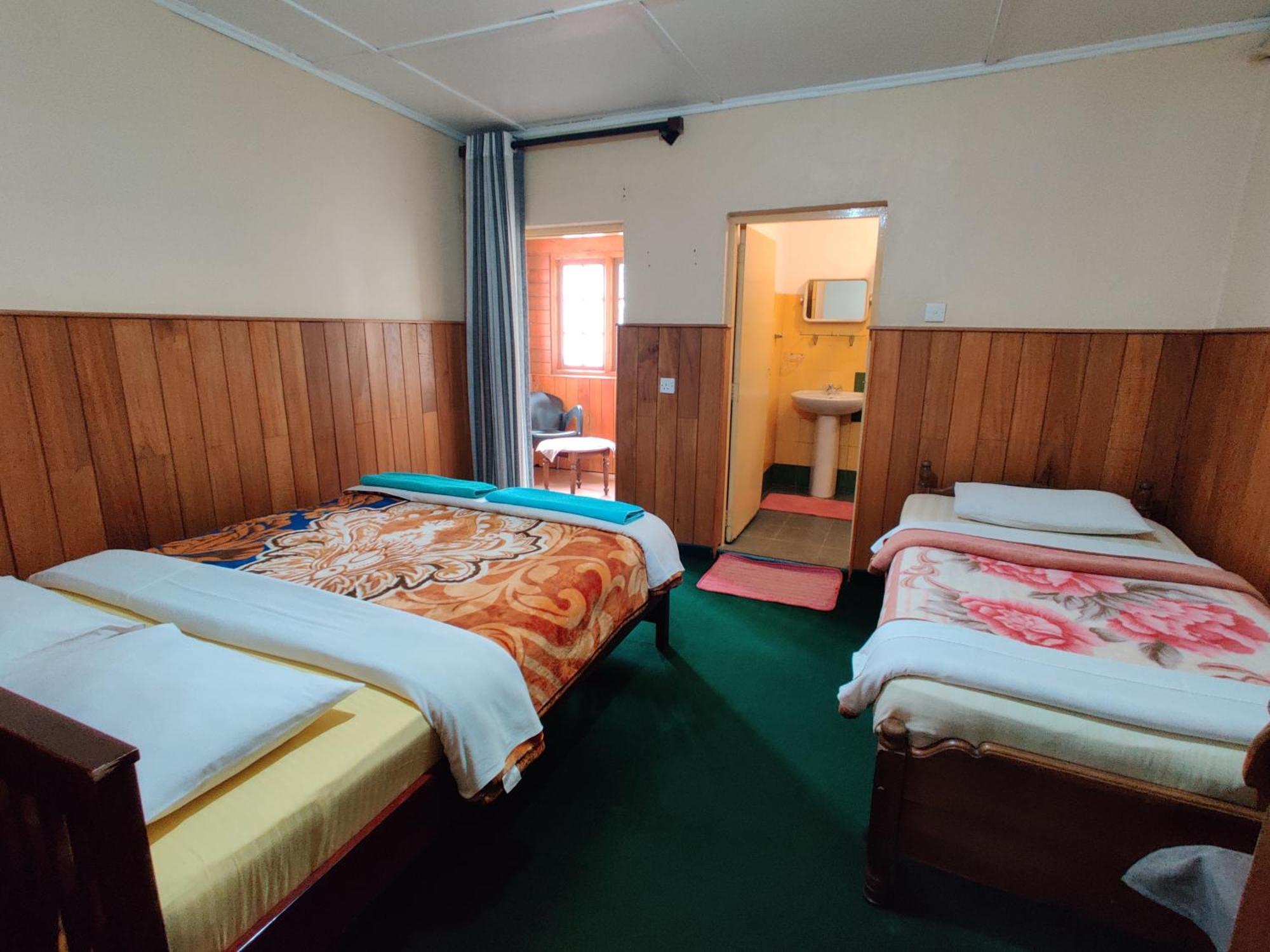 Carnation Rest Ξενοδοχείο Νουβάρα Ελίγια Εξωτερικό φωτογραφία
