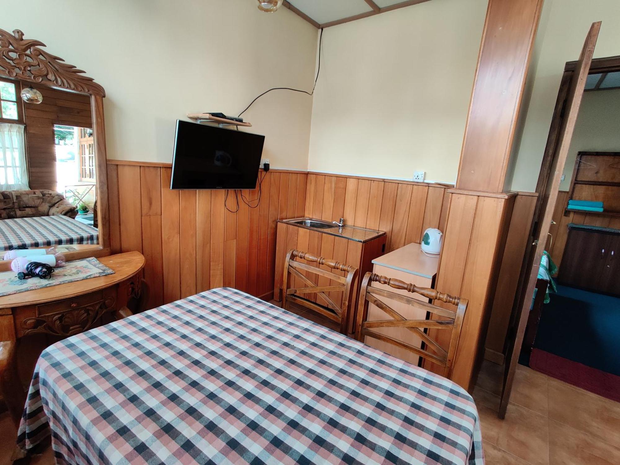 Carnation Rest Ξενοδοχείο Νουβάρα Ελίγια Εξωτερικό φωτογραφία