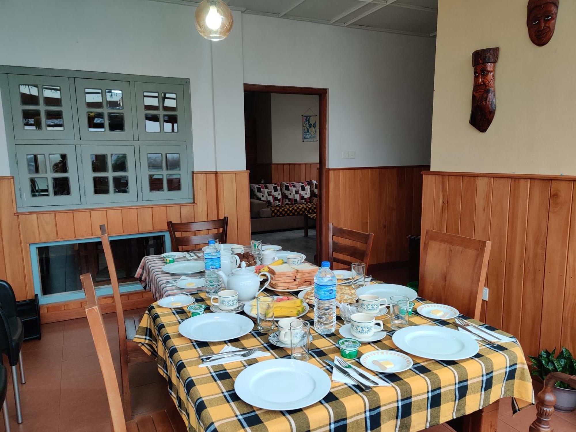 Carnation Rest Ξενοδοχείο Νουβάρα Ελίγια Εξωτερικό φωτογραφία
